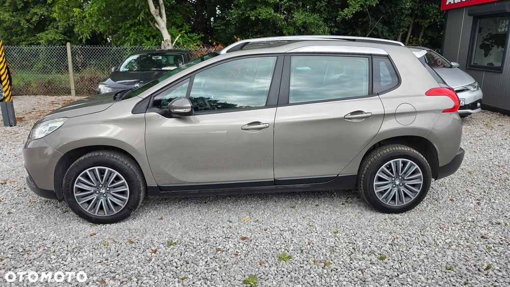 Peugeot 2008 1.6 e-HDi Style S&S - 3