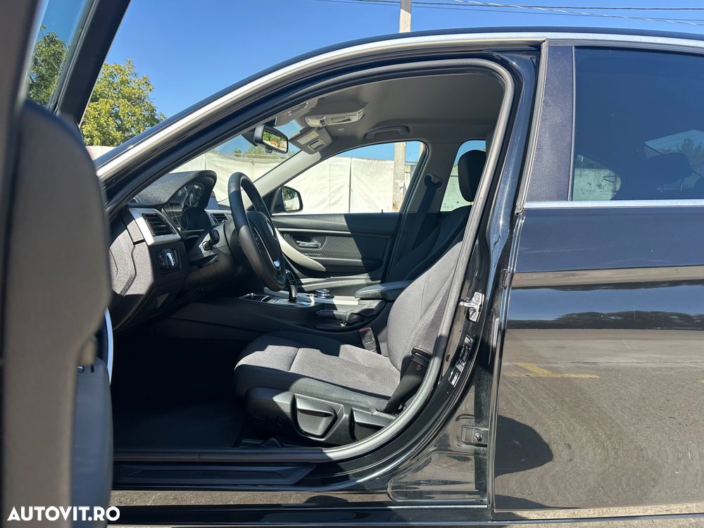 BMW Seria 3 320d AT MHEV - 6