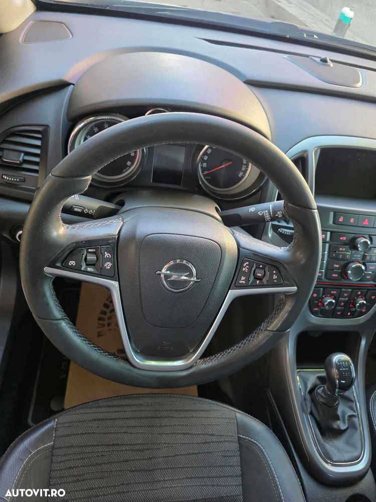 Opel Astra 2018 photo 4