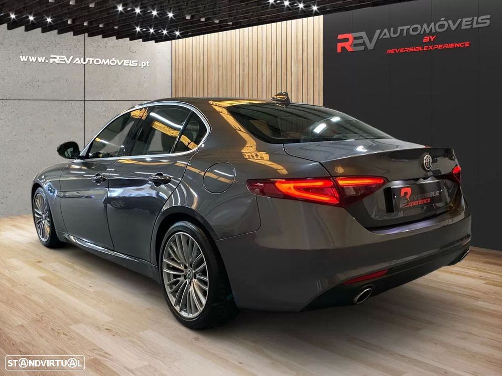 Alfa Romeo Giulia 2.2 D Super AT8 - 5