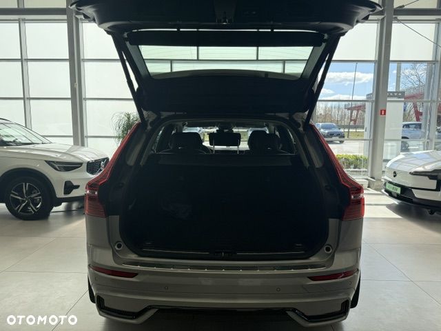 Volvo XC 60 B5 B AWD Plus Dark - 13