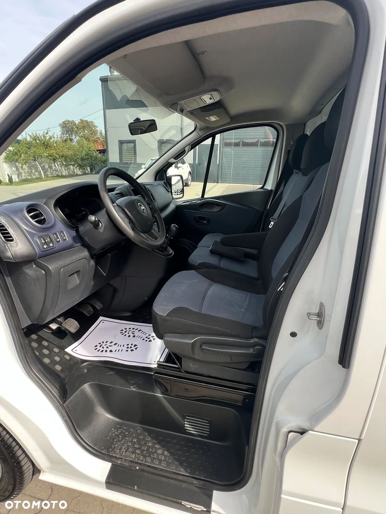 Opel Vivaro - 9