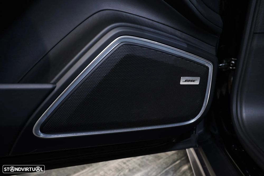 Porsche Panamera Sport Turismo 4 E-Hybrid 10 Years Edition - 25