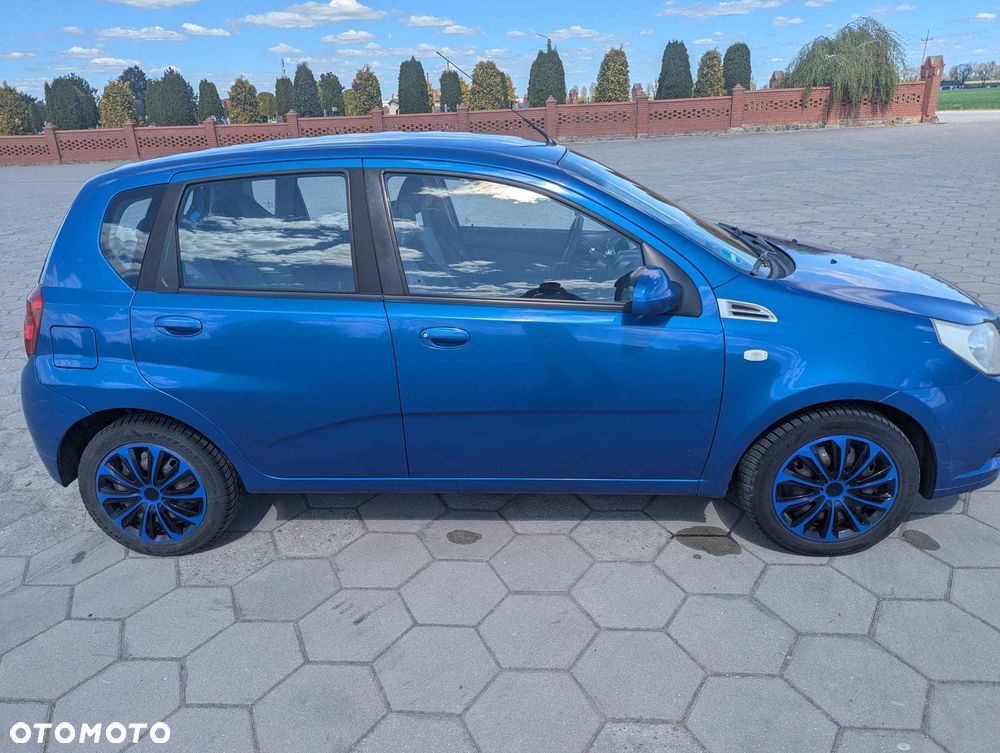 Chevrolet Aveo - 5