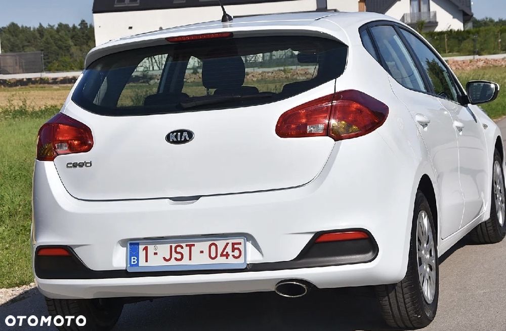 Kia Ceed - 6