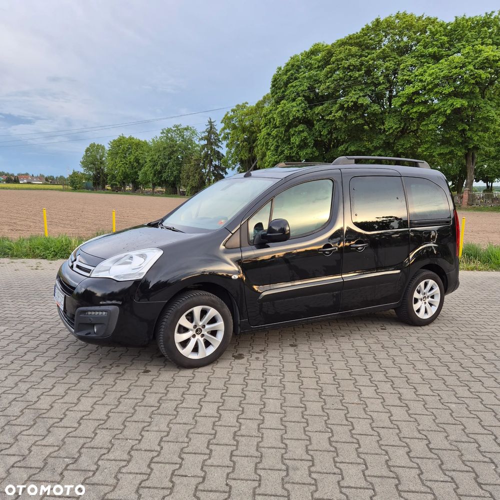Citroën Berlingo Multispace PureTech 110 SHINE - 11