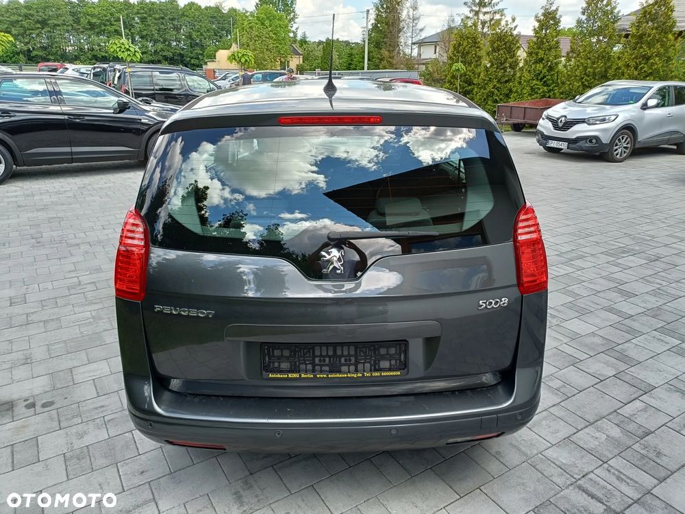 Peugeot 5008 - 13