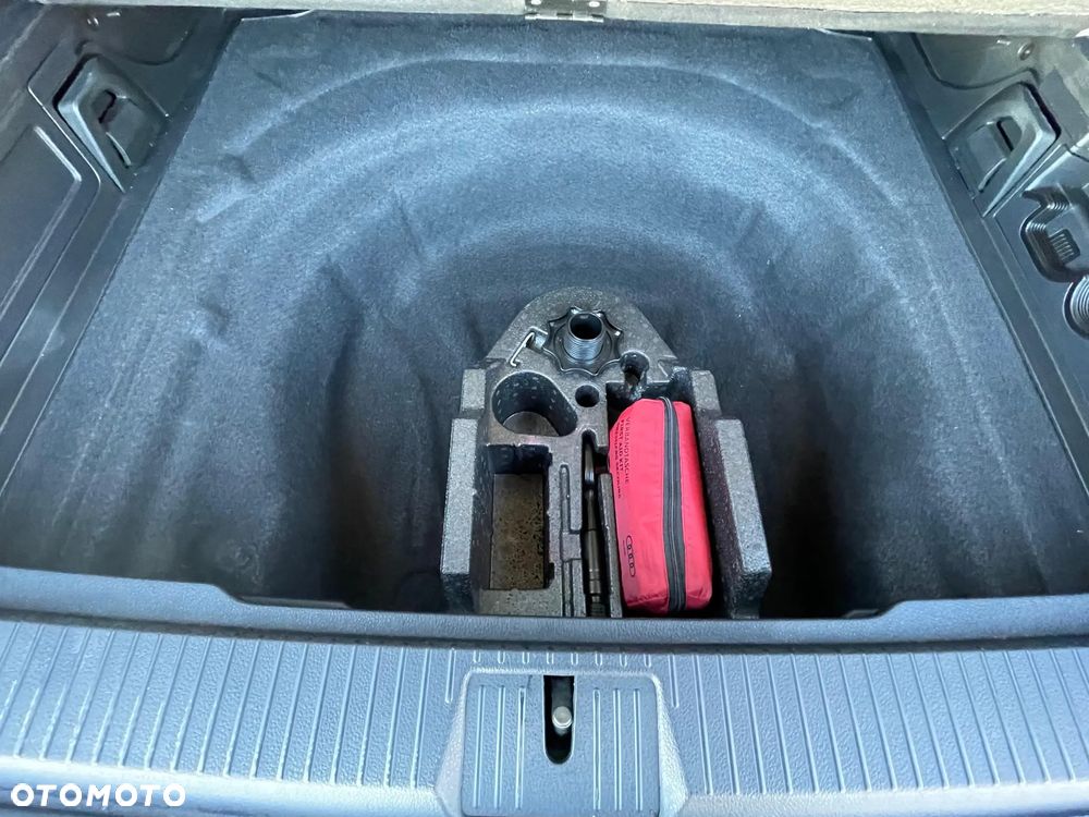 Volkswagen Passat Alltrack 2.0 TDI SCR 4Motion DSG - 27