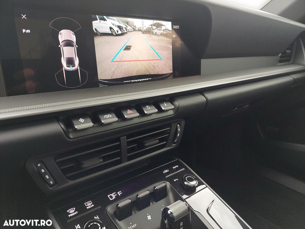 Porsche 911 Carrera PDK - 23