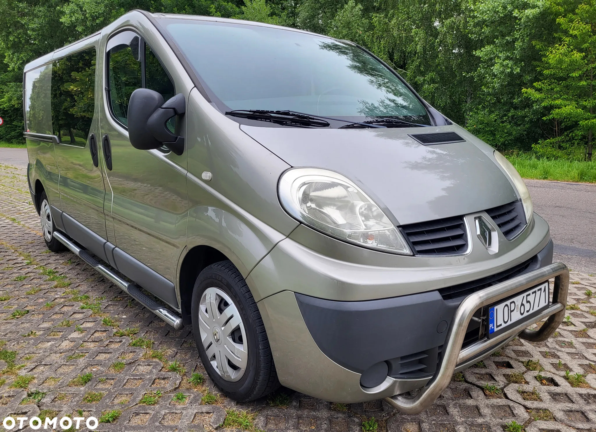 Renault Trafic - 2