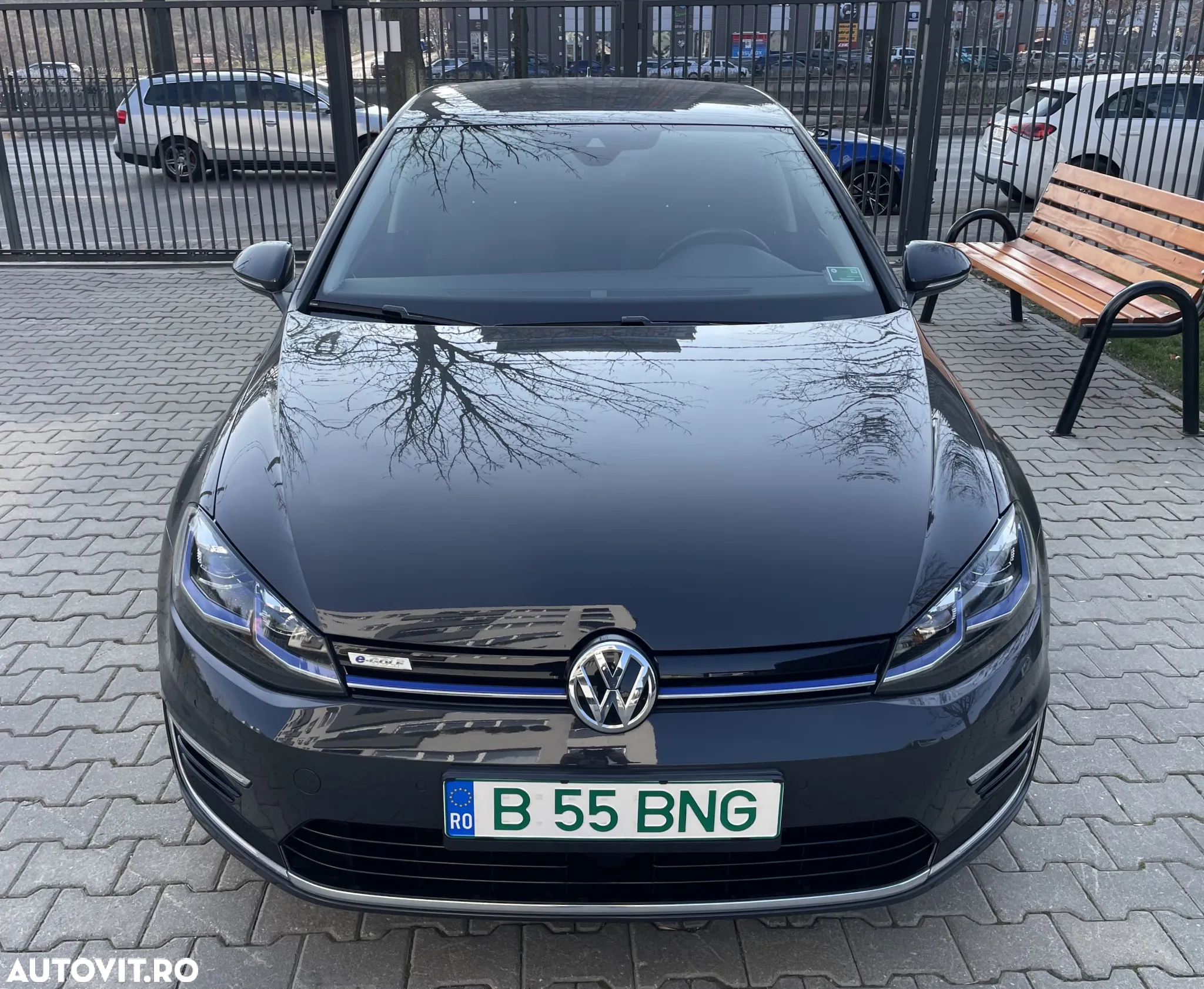 Volkswagen e-Golf - 16
