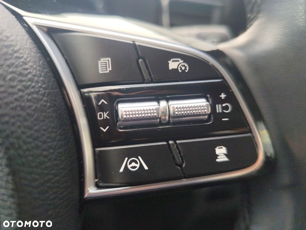 Kia Ceed - 34