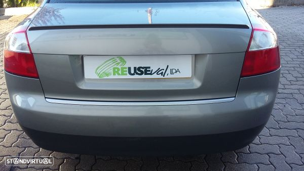Para Peças Audi A4 (8E2, B6) - 2