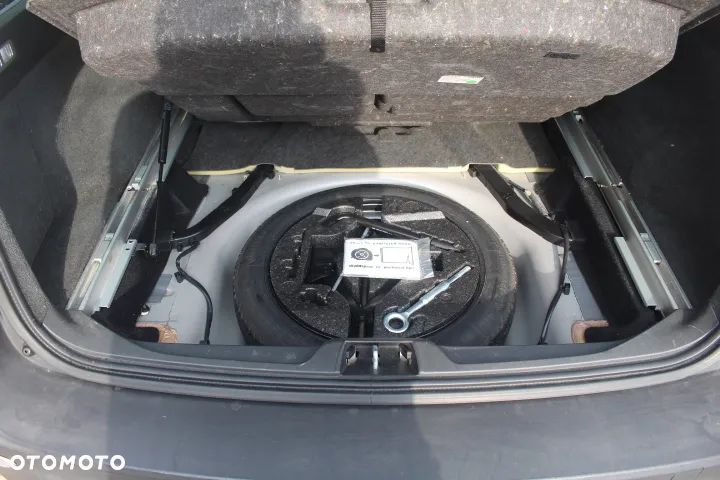 Volvo XC 70 3.2 AWD Momentum - 15