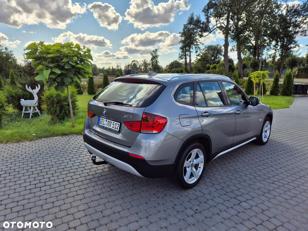BMW X1 xDrive18d - 27