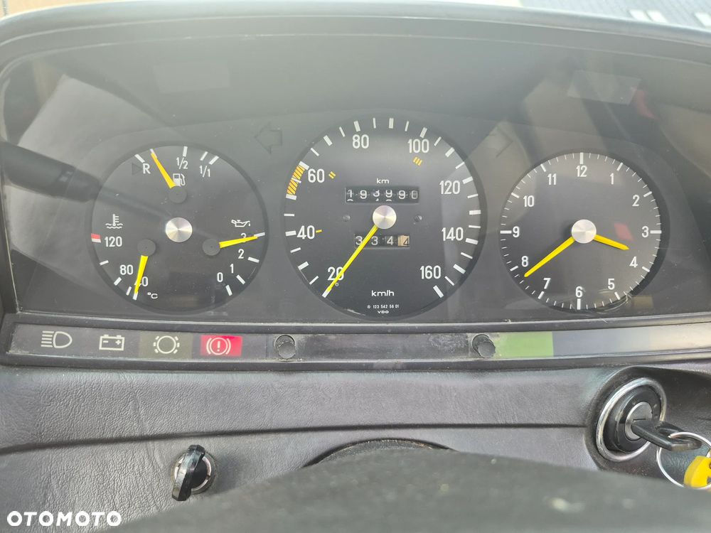 Mercedes-Benz W123 - 10