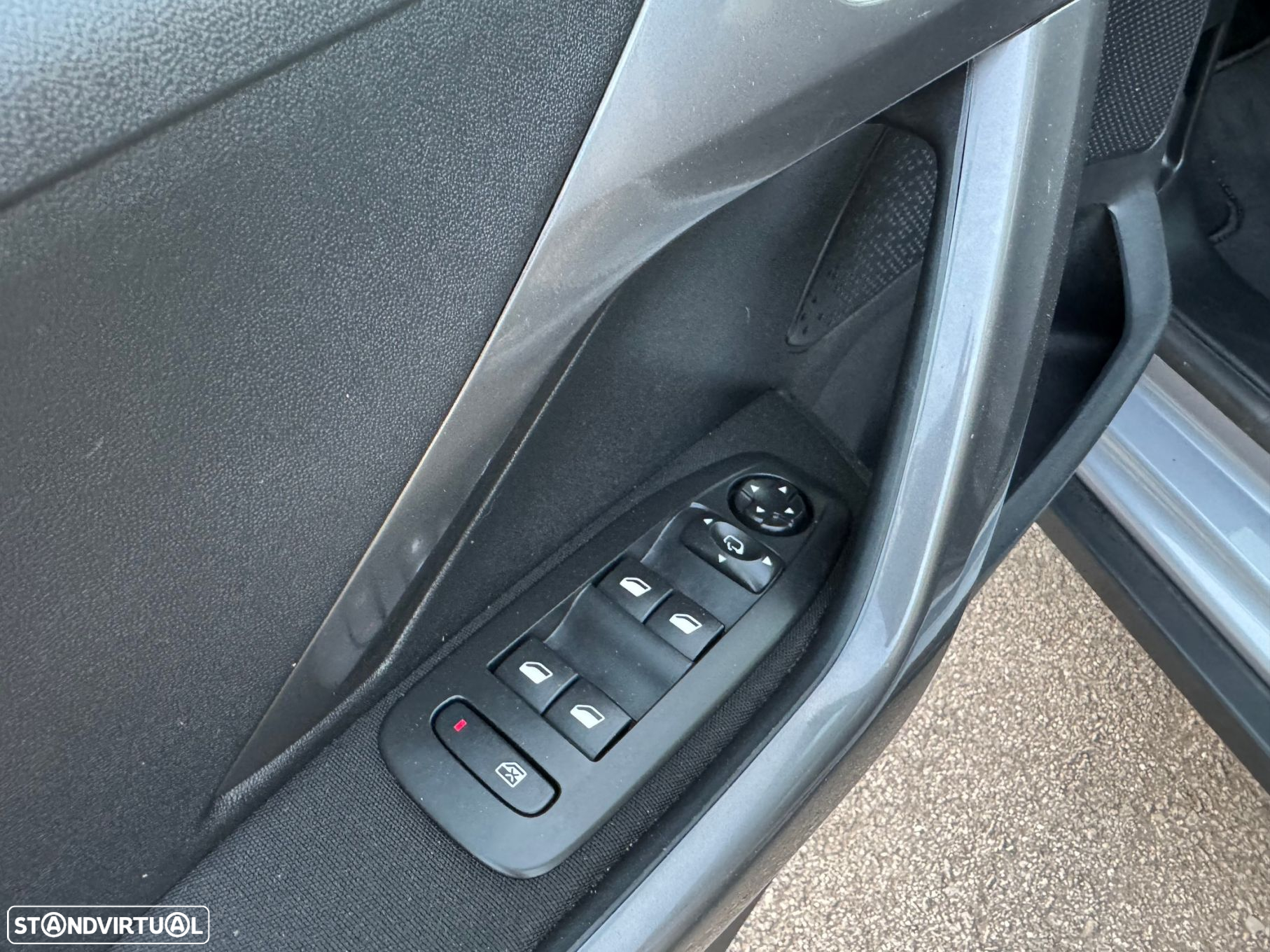 Peugeot 2008 1.6 BlueHDi Allure - 15