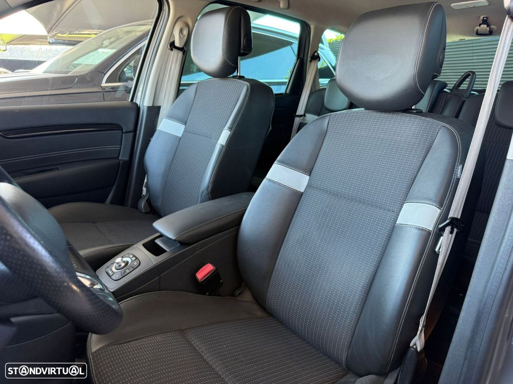 Renault Scénic 1.5 dCi Bose Edtion EDC - 9