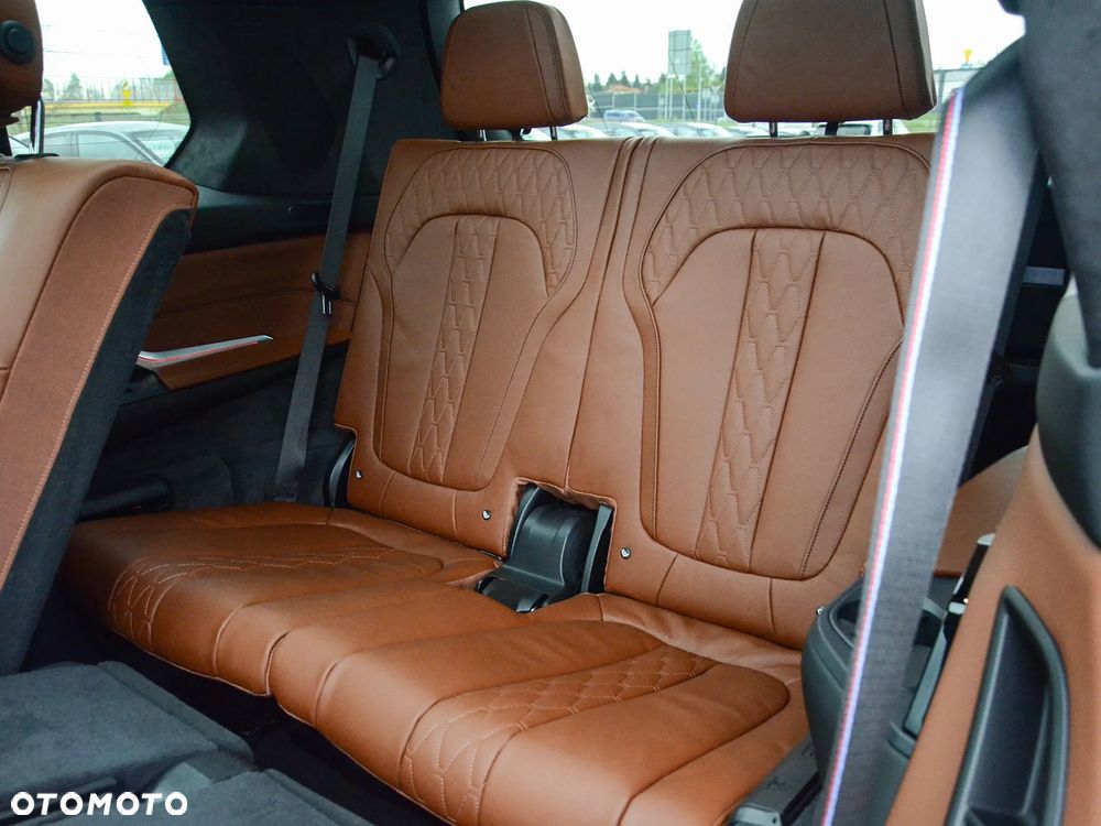 BMW X7 xDrive40d mHEV M Sport sport - 36