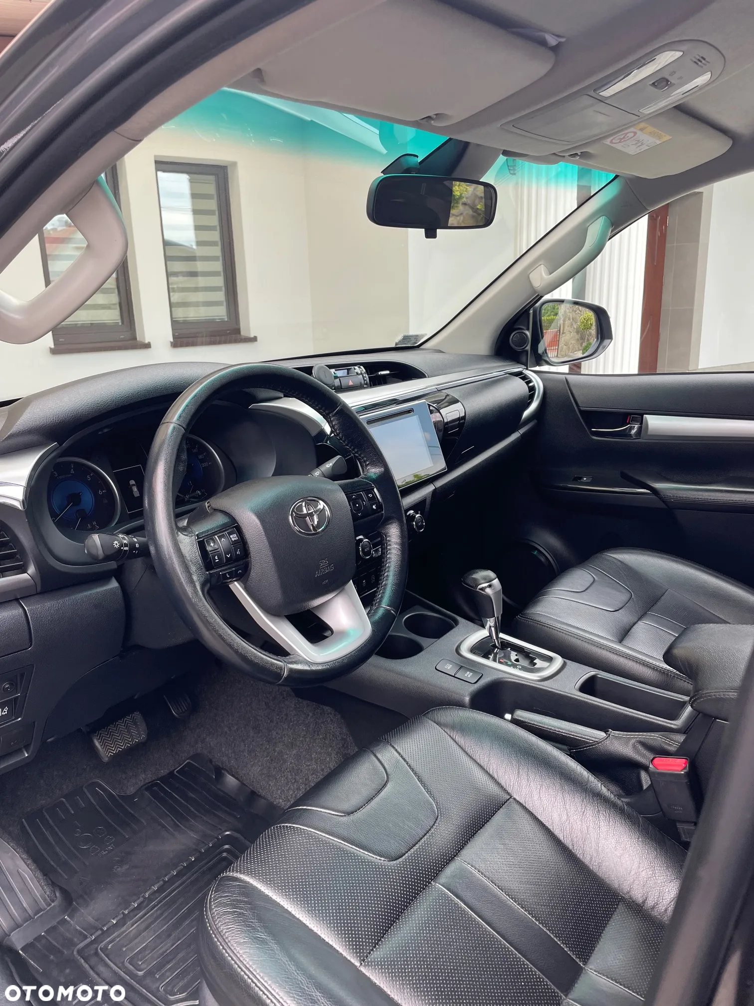 Toyota Hilux 2.4 D-4D Double Cab SR5 4x4 - 4