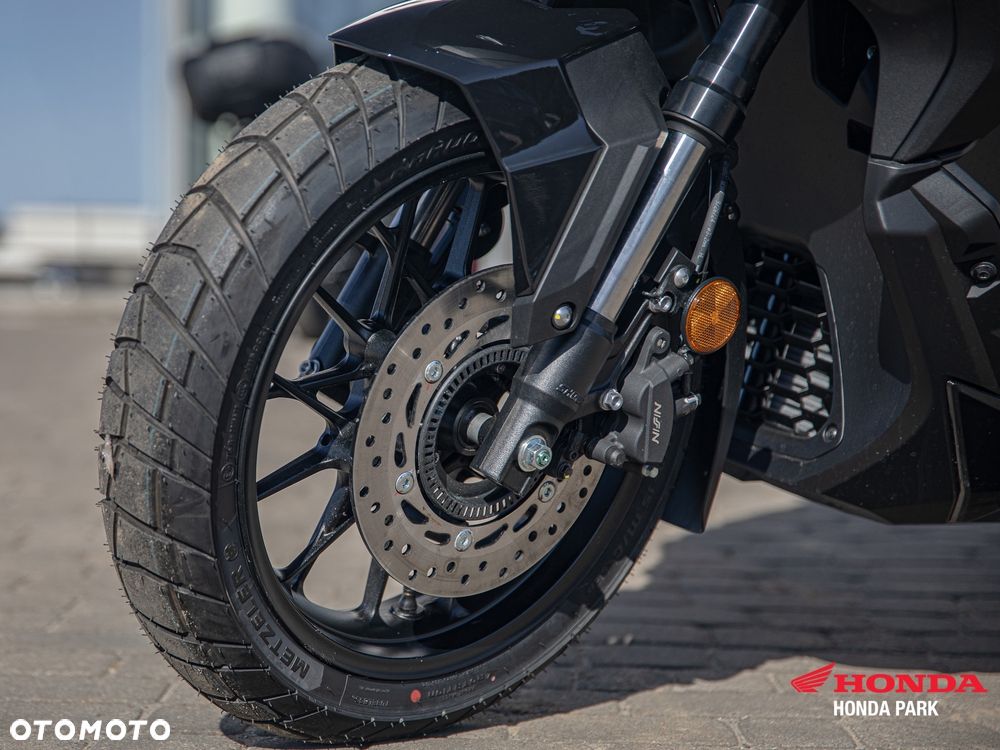 Honda ADV350 - 19