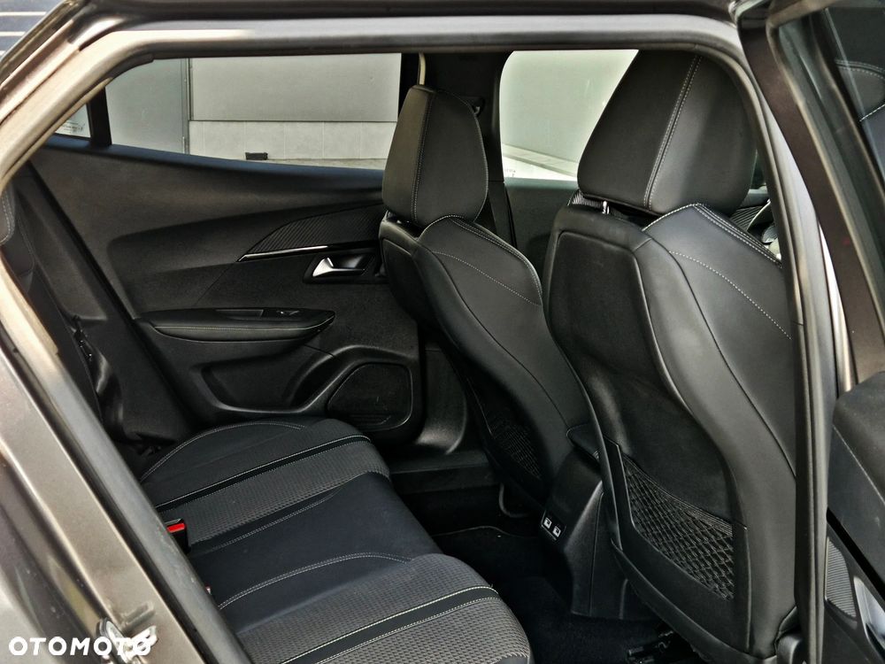Peugeot 2008 1.5 BlueHDi GT S&S EAT8 - 33