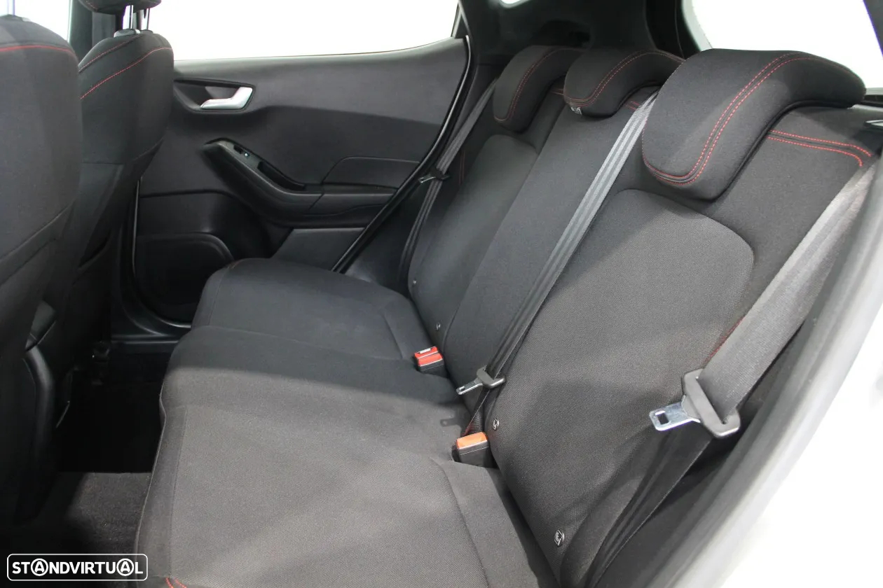Ford Fiesta 1.0 EcoBoost ST-Line - 28