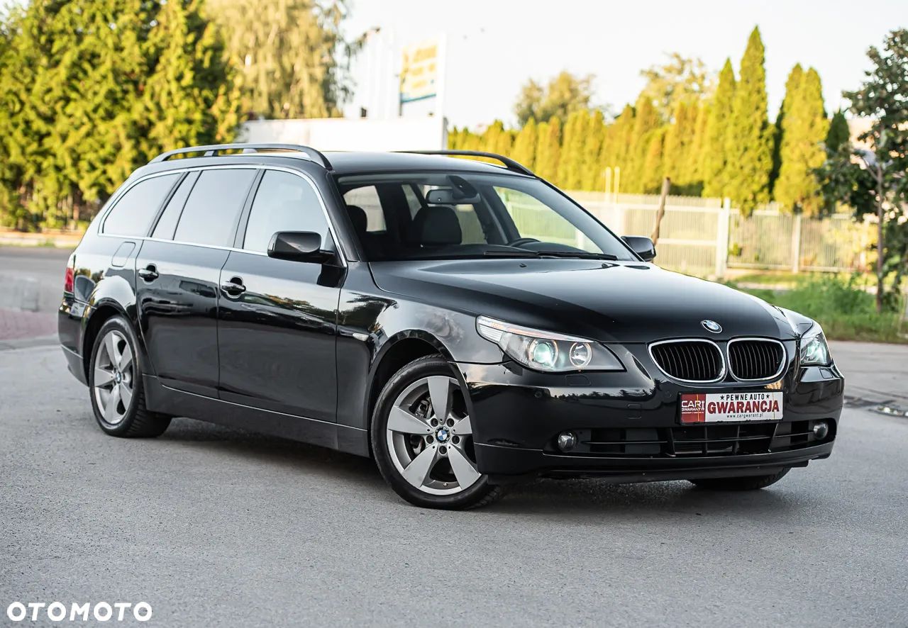 BMW Seria 5 525xi Touring - 1