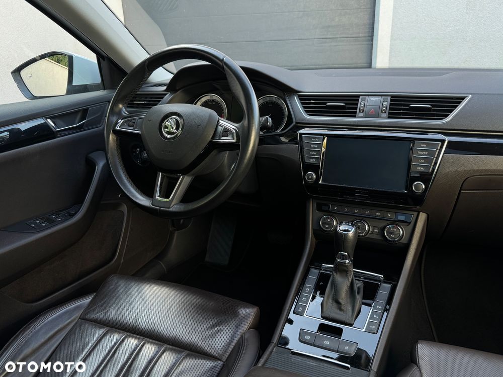 Skoda Superb 2.0 TDI DSG L&K - 23