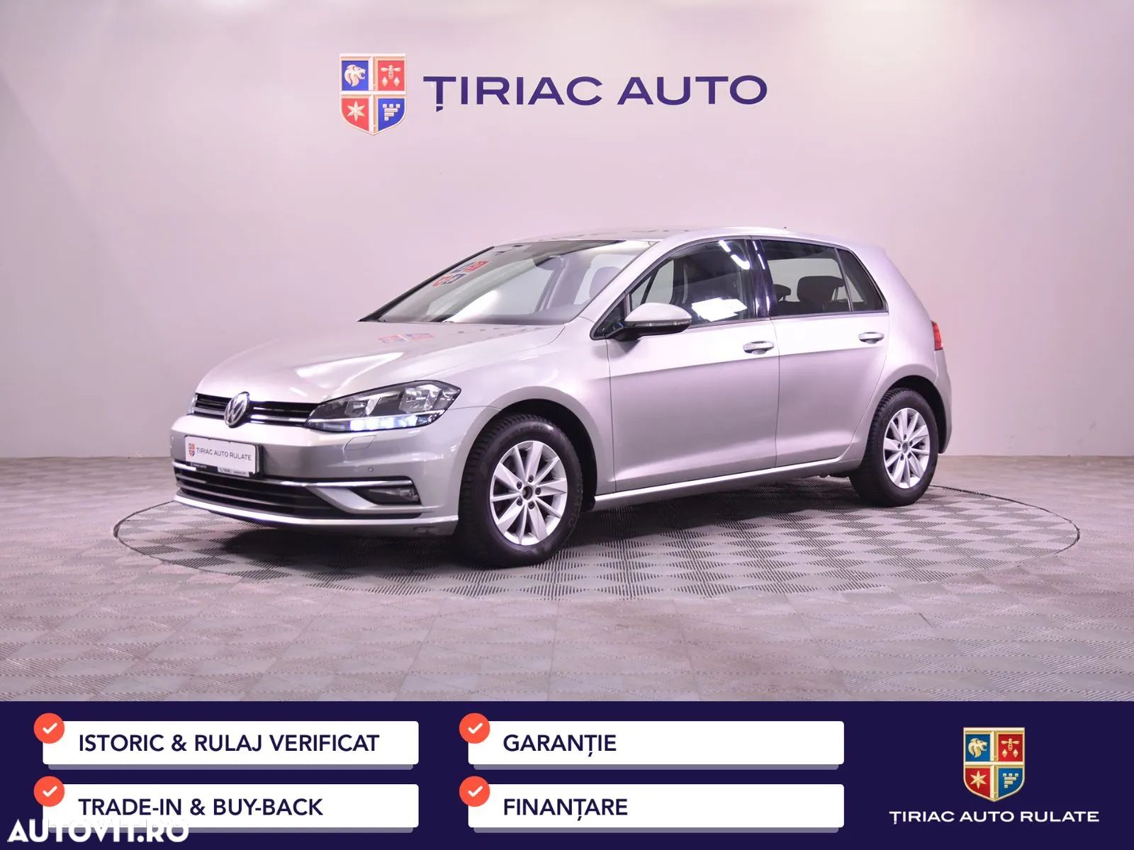 Volkswagen Golf - 1