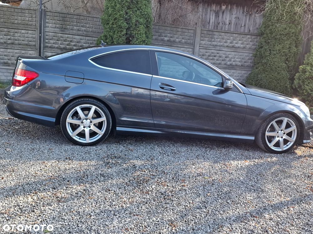 Mercedes-Benz Klasa C 250 CDI 7G-TRONIC Edition - 26