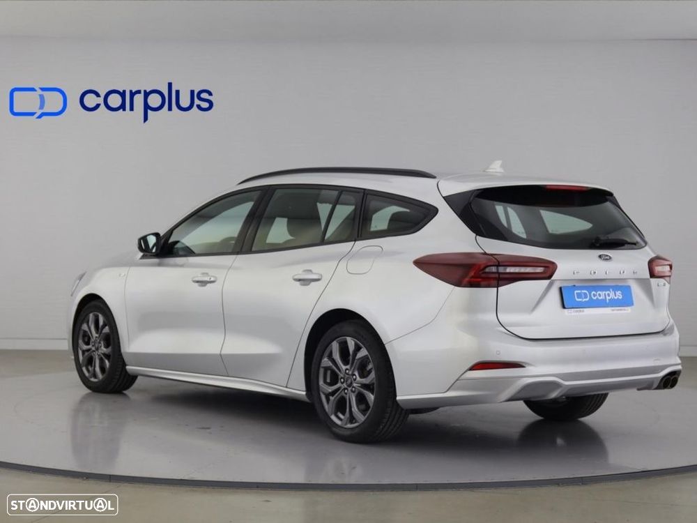 Ford Focus 1.0 EcoBoost MHEV ST-Line - 5