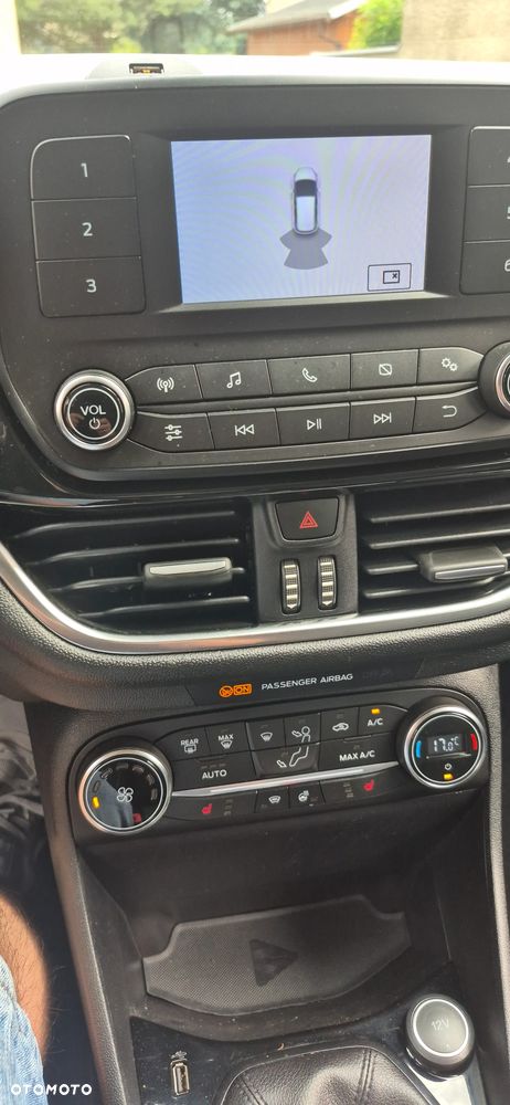 Ford Fiesta 1.1 S&S ST-LINE - 25