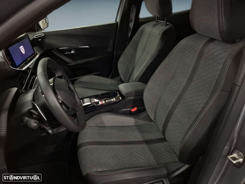 Peugeot 2008 1.2 Hybrid Allure e-DCS6 - 11