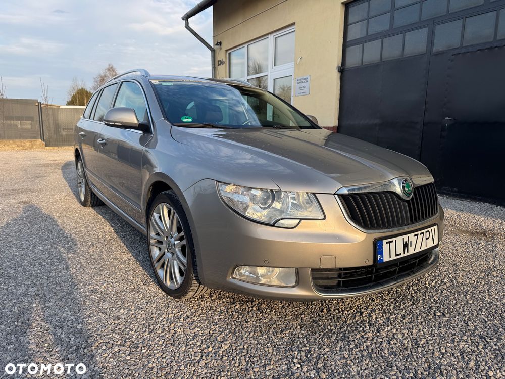 Skoda Superb 2.0 TDI PD Elegance - 2