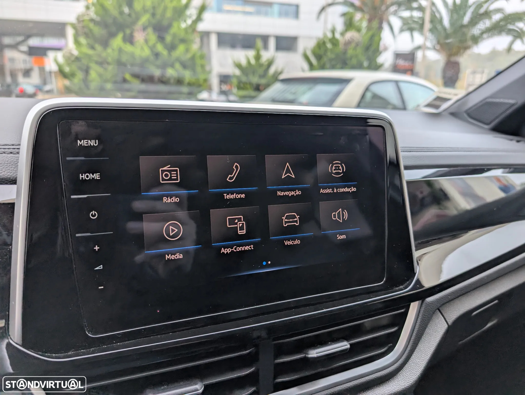 VW T-Roc 2.0 TDI R-Line DSG - 19