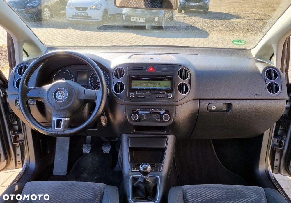Volkswagen Golf Plus - 27