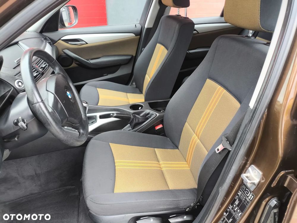 BMW X1 sDrive18i - 8