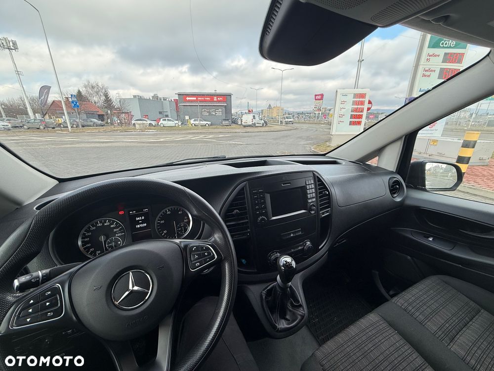 Mercedes-Benz Vito - 11
