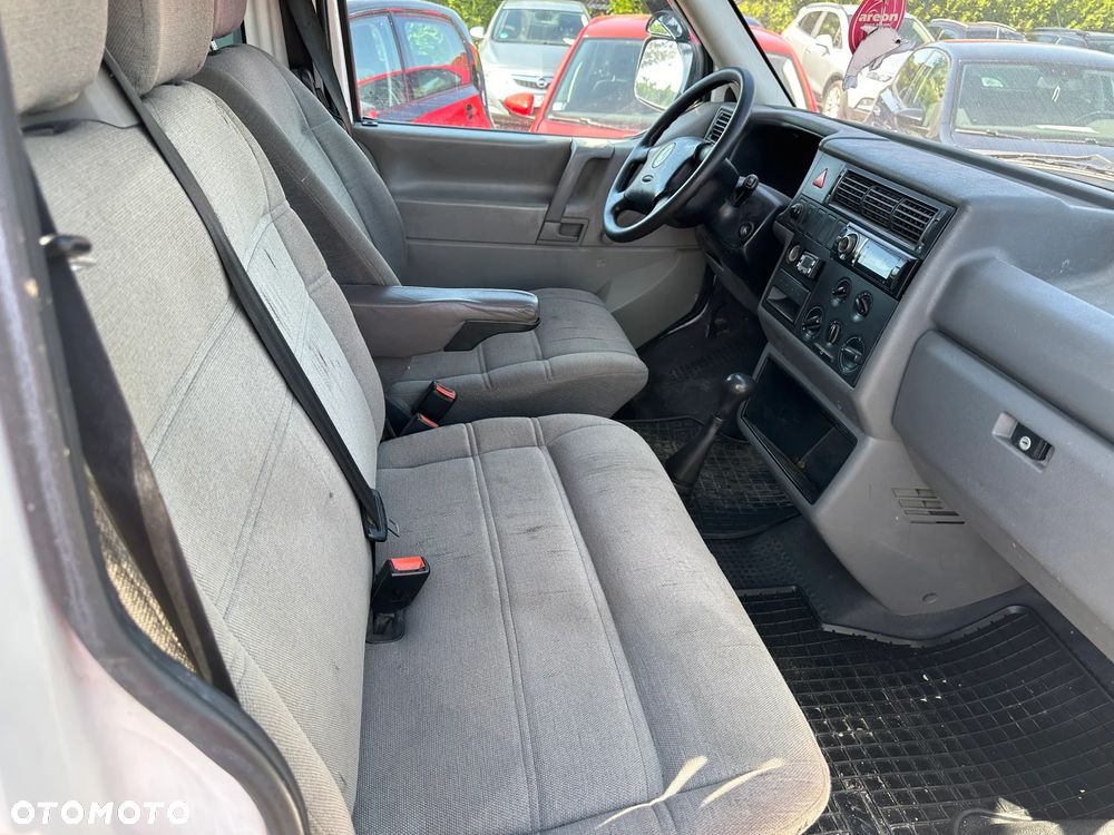 Volkswagen Transporter - 13