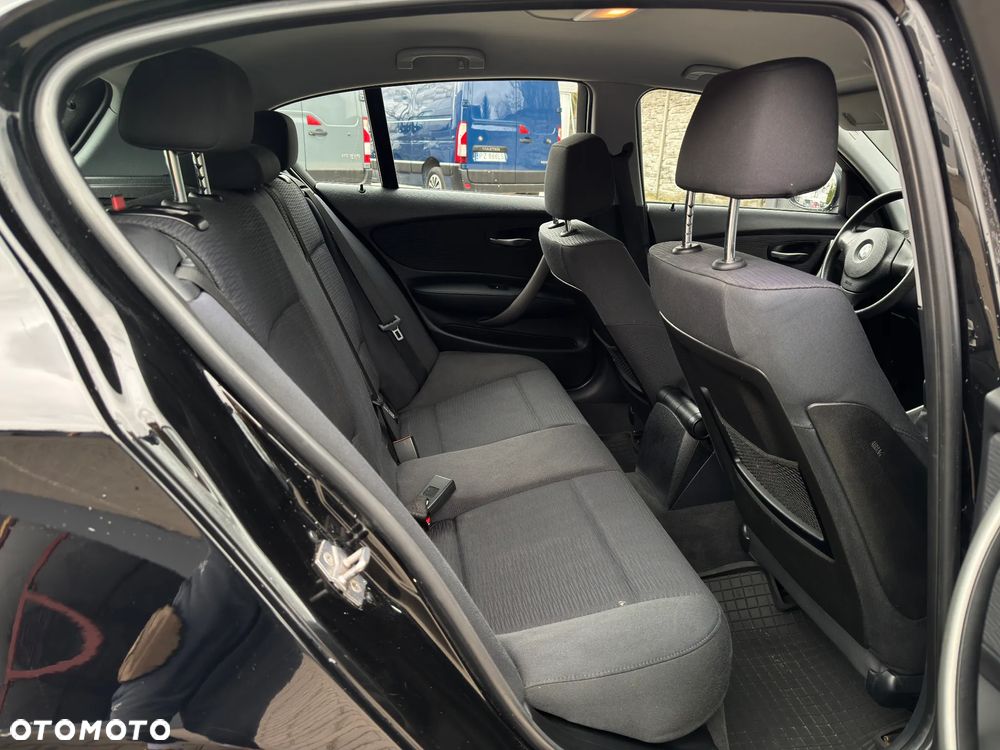 BMW Seria 1 - 18