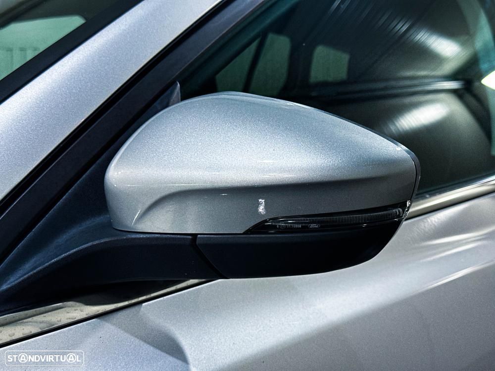Ford Focus SW 1.0 EcoBoost Hybrid Aut. TITANIUM X - 16