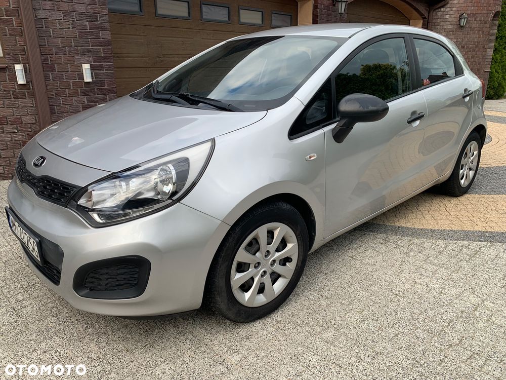 Kia Rio 1.4 M - 13