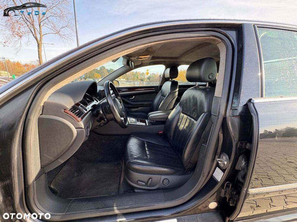 Audi A8 4.2 Quattro - 14