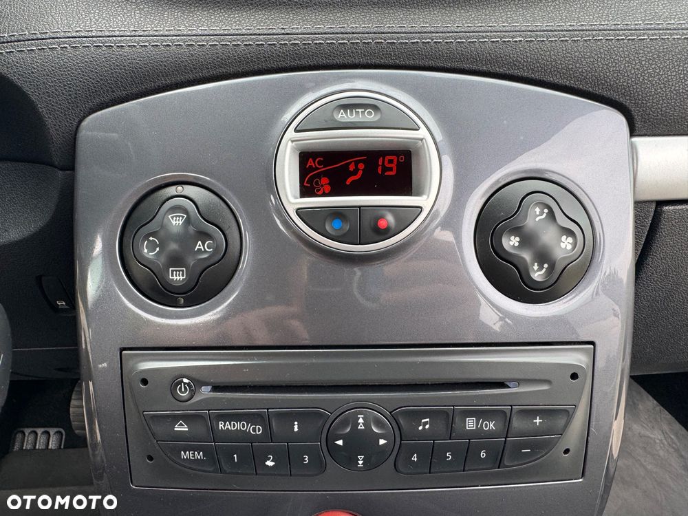 Renault Clio 1.2 TCE Authentique - 37