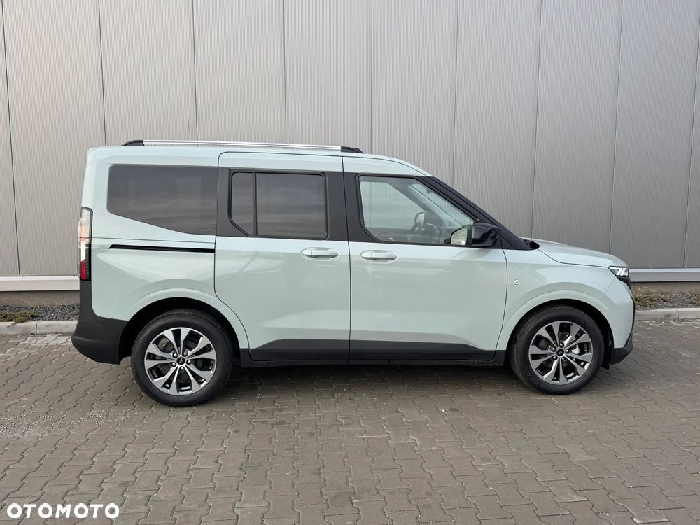 Ford Tourneo Courier 1.0 EcoBoost Titanium - 12