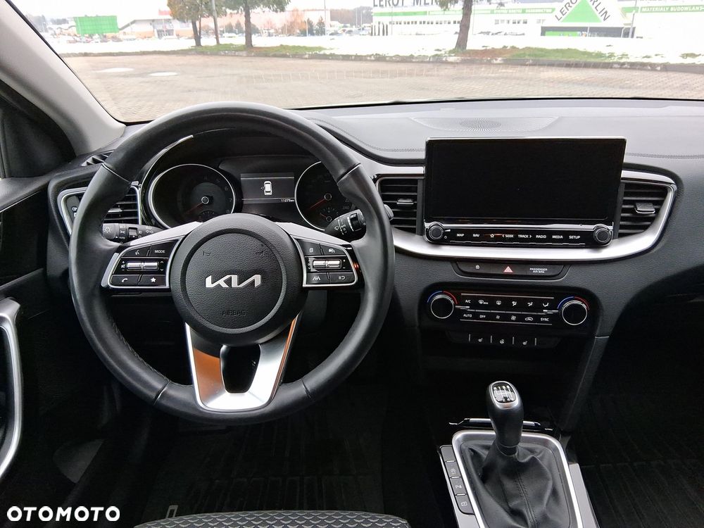 Kia Ceed - 14