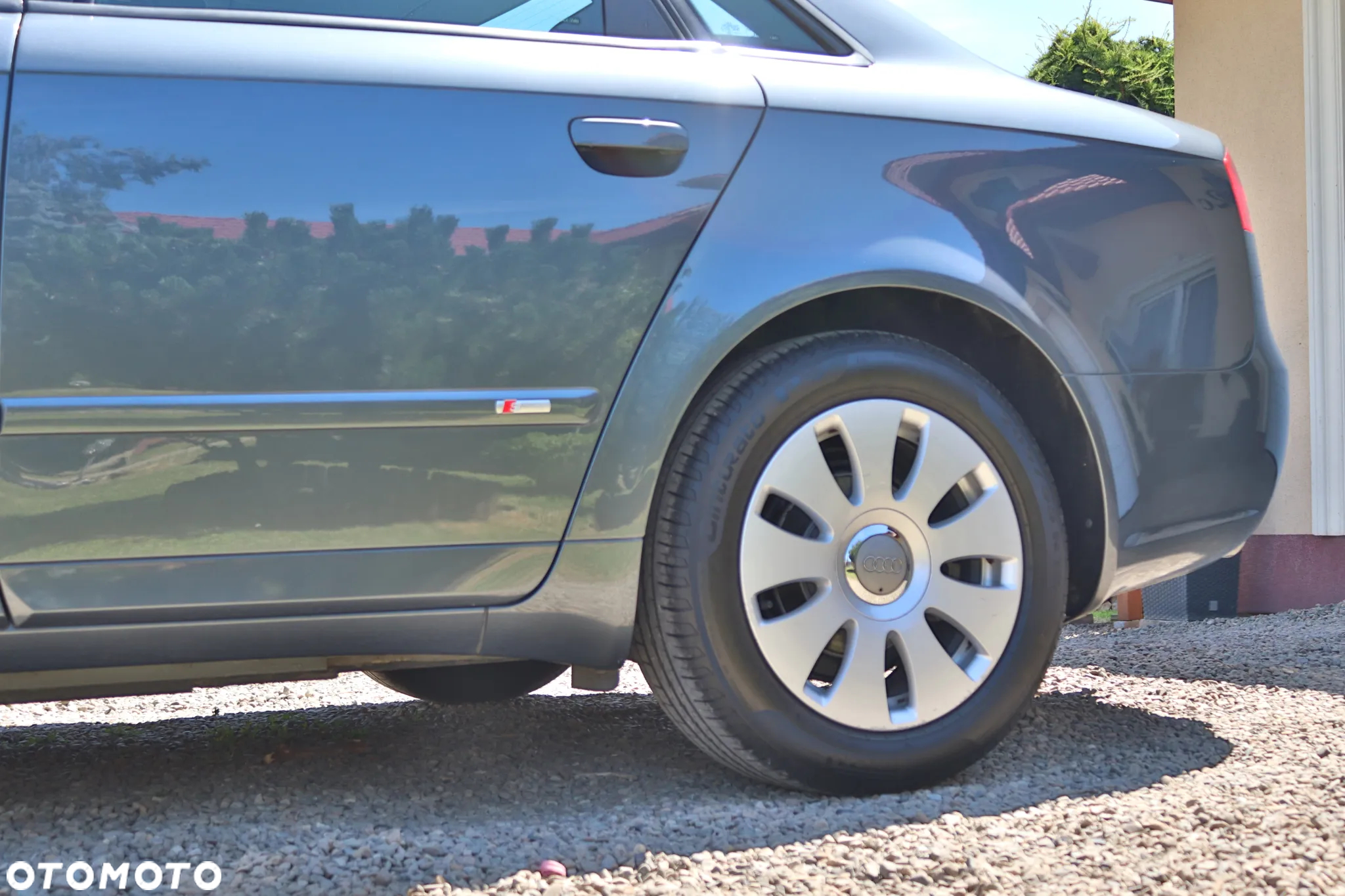 Audi A4 1.8T Quattro - 13