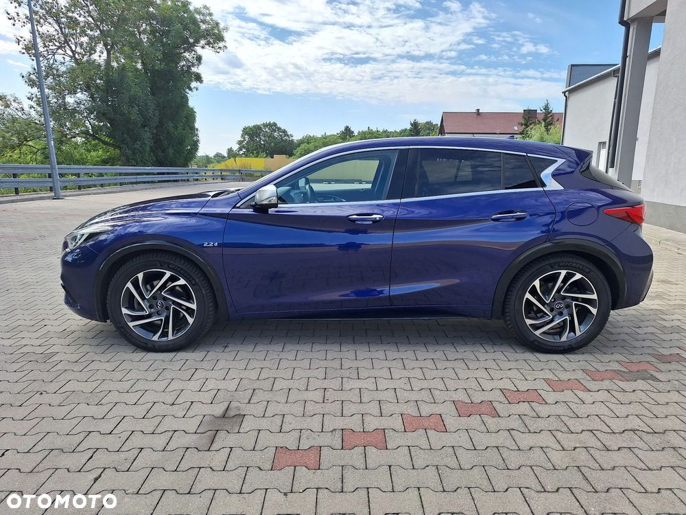 Infiniti Q30 2.2d DCT AWD Premium - 3