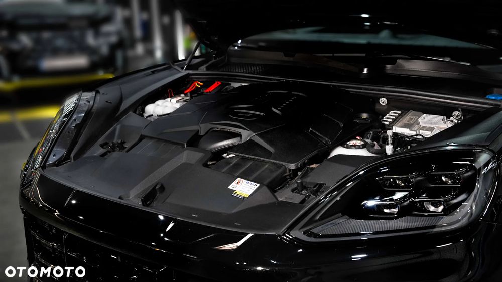 Porsche Cayenne - 30
